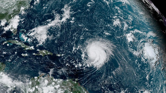 Hurricane Hunters fly into world's worst weather; see which storm was the bumpiest