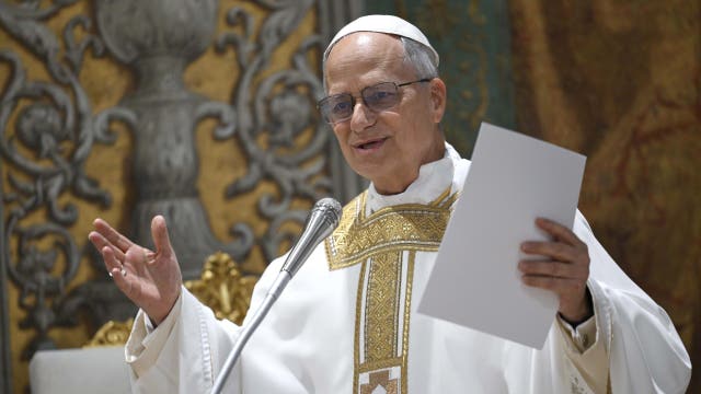Pope Leo XIV calls for peace in Ukraine, Gaza in first Sunday noon blessing