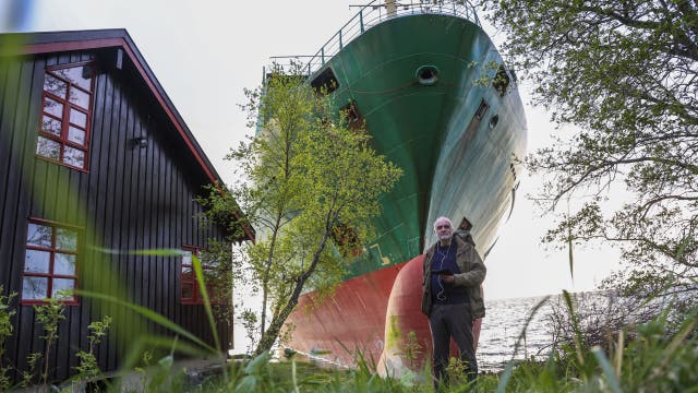 Man wakes up to find grounded cargo ship just missed his home