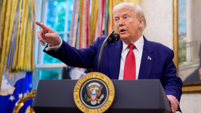 Here's how Trump responded to reporter's 'nastiest' tariff question