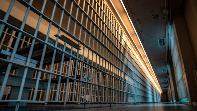 Manhunt underway after disgraced former police chief convicted of murder, rape escapes Arkansas prison