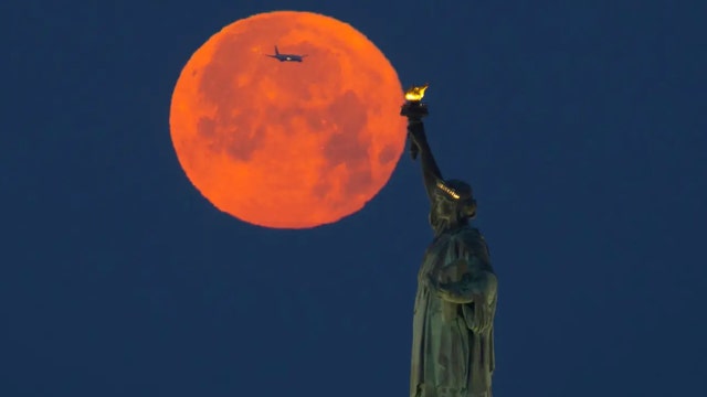 Here’s what to watch for in the early-summer night skies