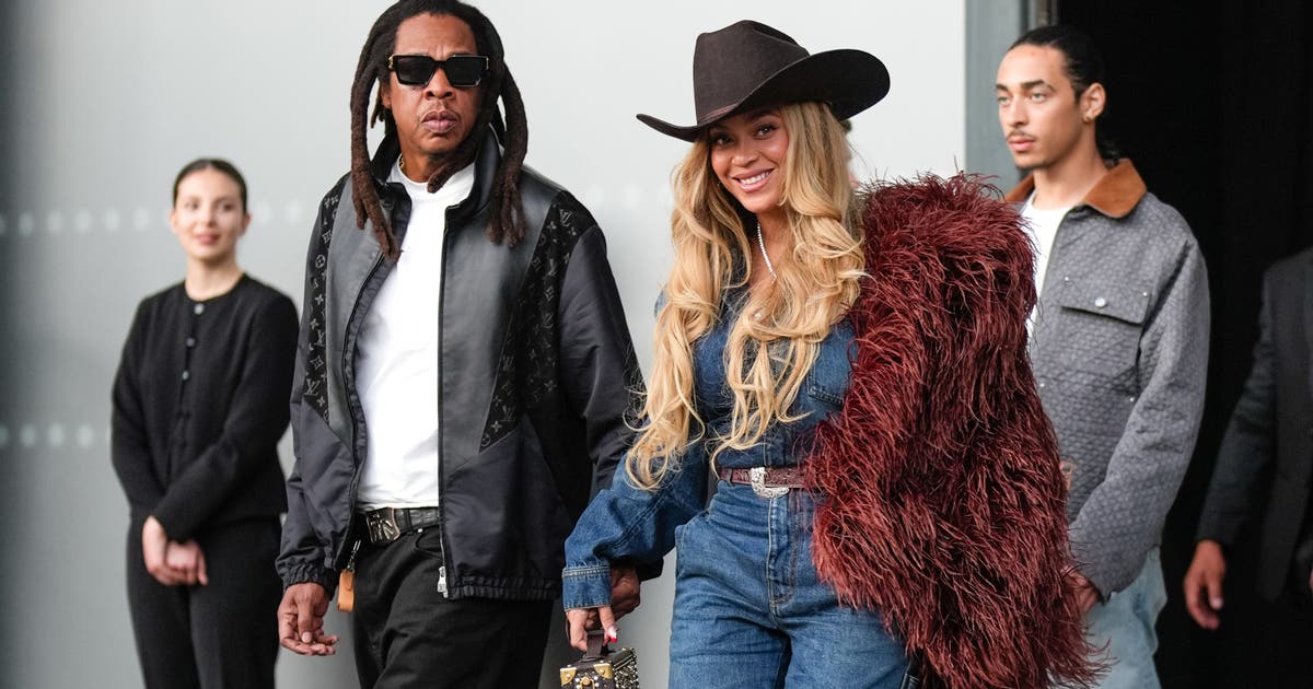 Beyoncé criticized for shirt calling Native Americans 'enemies of peace ...