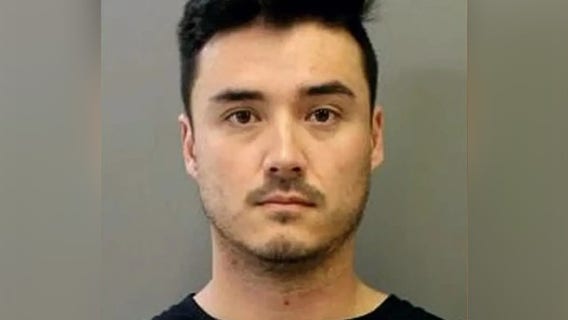 Chiropractor accused of poisoning wife with lead during divorce now claims he was a victim too: report