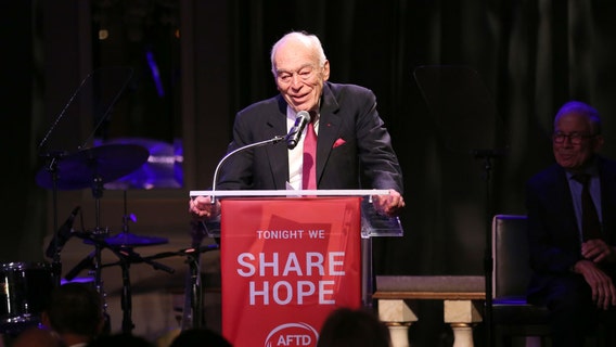 Former Estée Lauder CEO Leonard Lauder dies at 92: 'His impact was enormous'