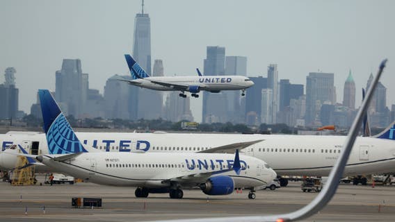 United Airlines disables Starlink on jets after cockpit-radio disruptions