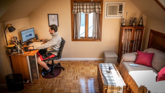 Almost 40% of remote workers admit using technology to look busy when they are not, study shows