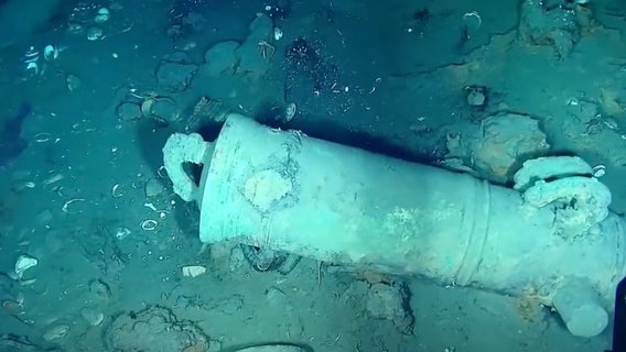 Photos show possible treasure from 300-year-old 'holy grail' of shipwrecks off Colombia