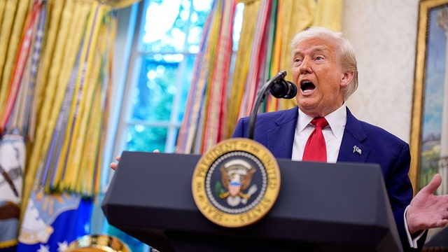 Trump calls on Supreme Court to clear path for federal government downsizing plans