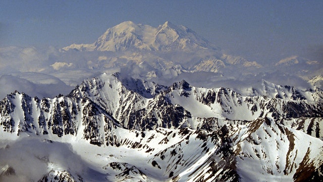 Mountaineer dies after falling 3,000 feet from Mount McKinley in Alaska