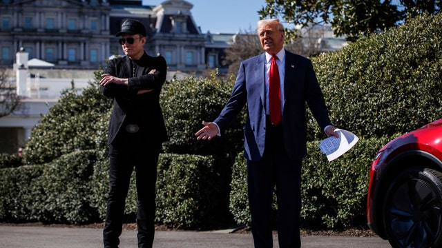 Republicans' enthusiasm for Musk drops after Trump feud, poll shows