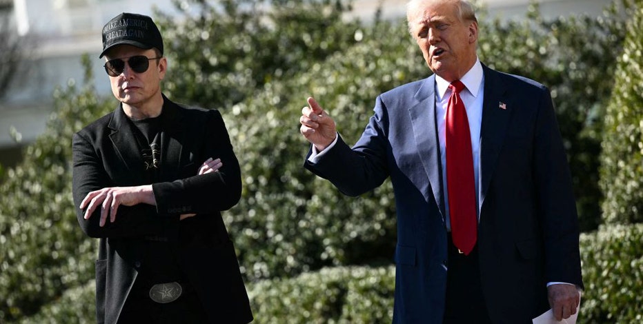 Elon Musk backs off feud with Trump, says he regrets social media posts
