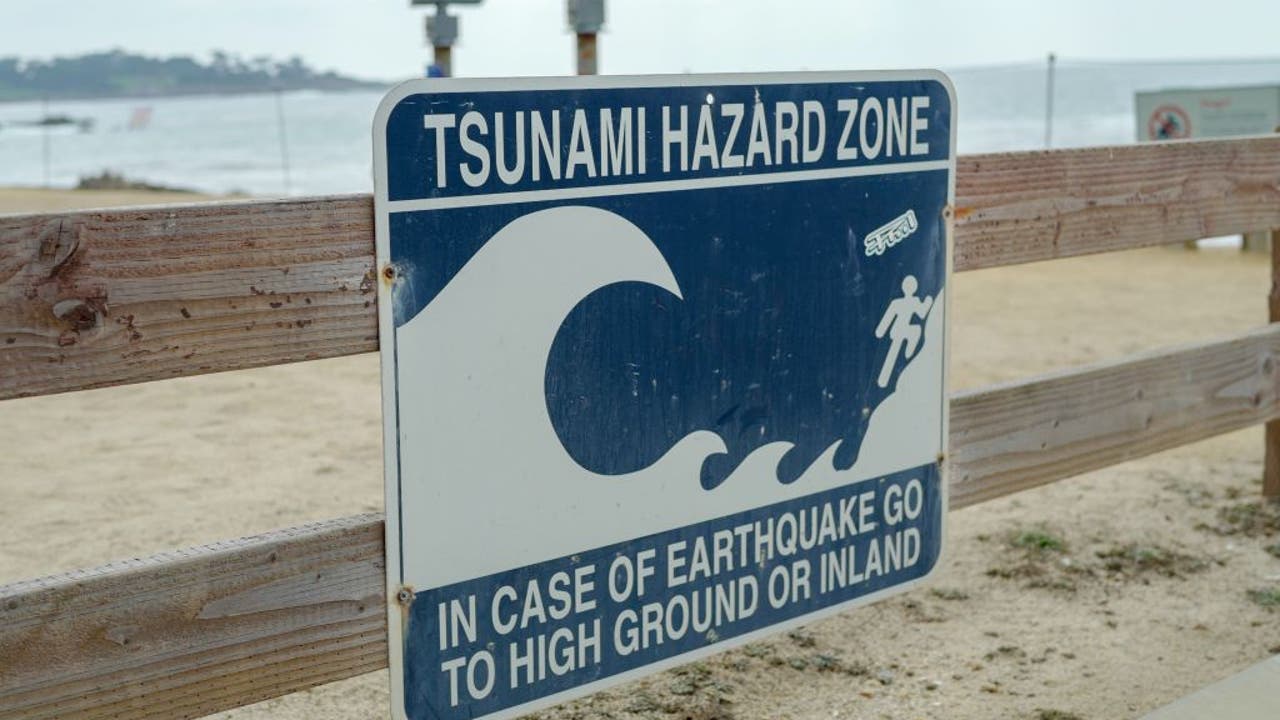 Tsunami warning issued after 7.3 earthquake hits southern Alaska coast