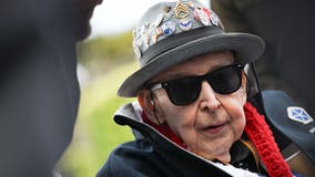 ‘Papa Jake’ Larson, D-Day veteran and TikTok star, dies at 102