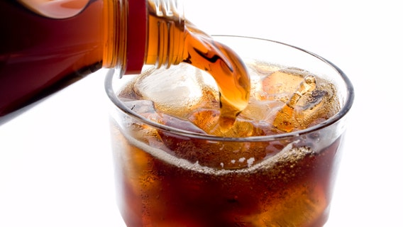 Can drinking soda help migraines? Doctors reveal whether bubbly drinks cure headaches or not