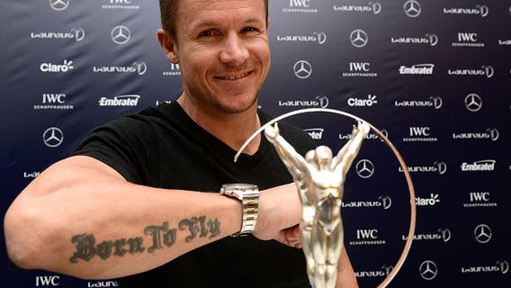 Felix Baumgartner, first skydiver to fall faster than speed of sound, killed in crash