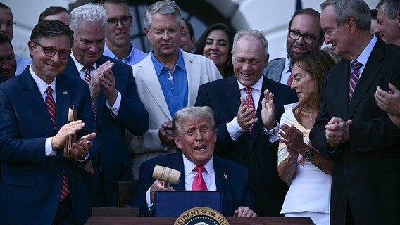 Most Americans believe new tax law will help wealthy more than middle class, poll finds