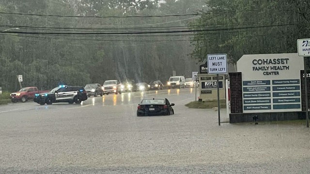 Flash flooding cripples Boston area's morning commute