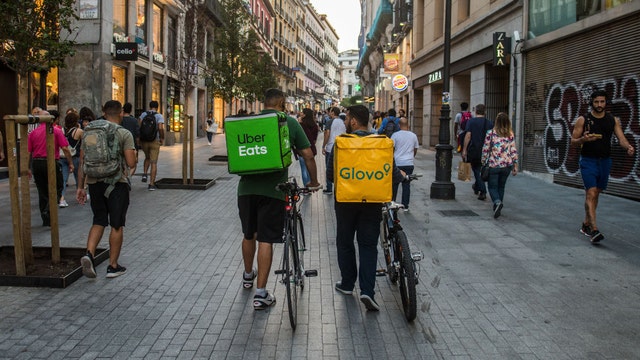 Here's how many Americans have a side hustle -- and what they're doing