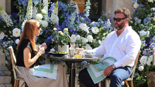 Eating out? Here's what costs less -- and more -- than last year