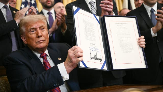 GENIUS Act: Trump signs stablecoin bill into law