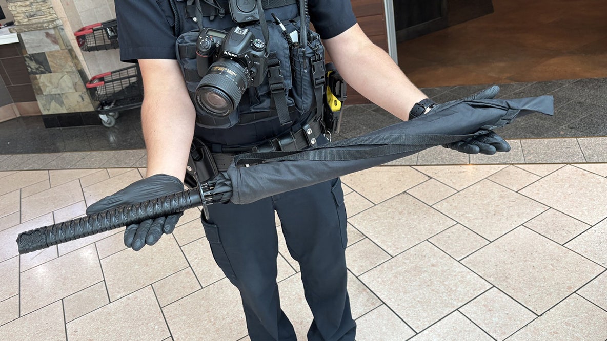 See it: Umbrella mistaken for assault rifle sparks mall lockdown