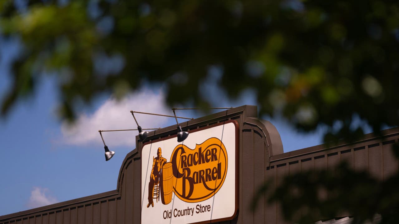 Comparison of old vs new Cracker Barrel logos