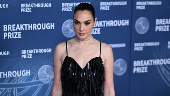 Gal Gadot joins hostage families in Israel amid nationwide movement to end Gaza war