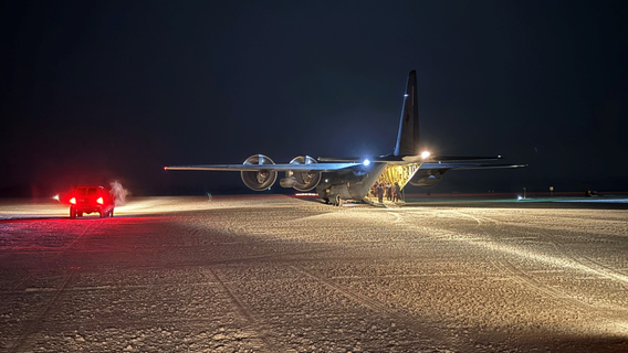 New Zealand Air Force rescues US researchers from Antarctica amid extreme cold, darkness