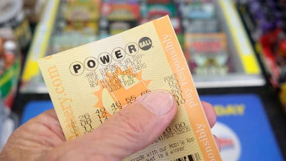 Powerball jackpot rolls over to $700M after no Wednesday winner