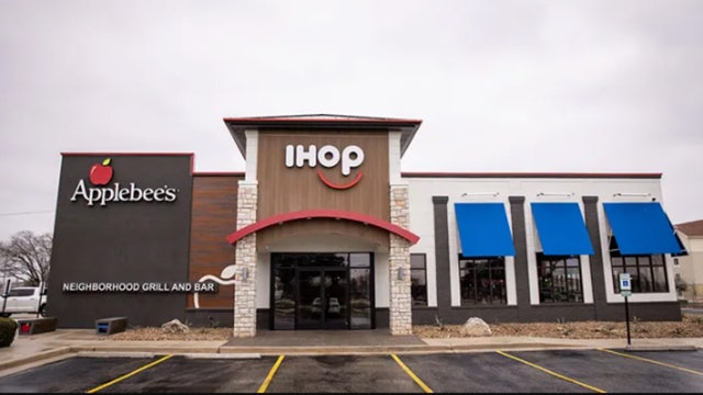 Inside the Applebee's-IHOP combo restaurant model that's set to expand in the US