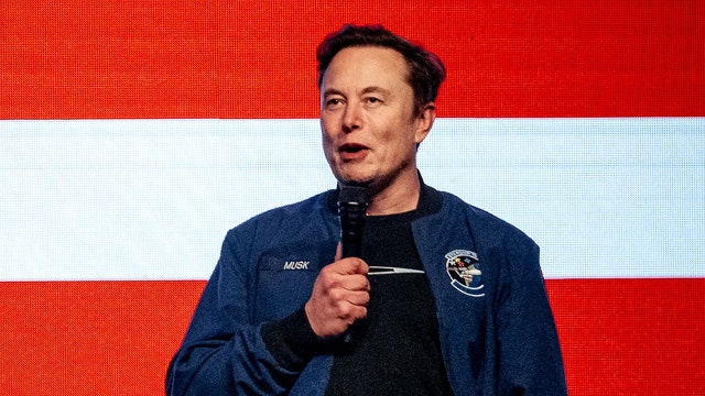 Tesla grants Musk massive pay deal to keep CEO on board amid legal battle