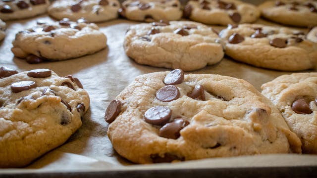 National Chocolate Chip Cookie Day 2025 freebies and deals