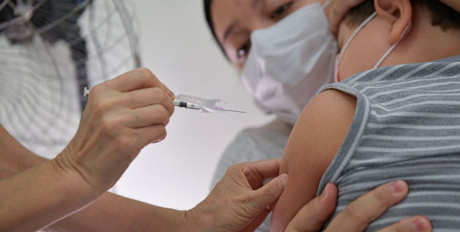 Pediatricians’ group breaks with CDC, still urging COVID-19 shots for young children