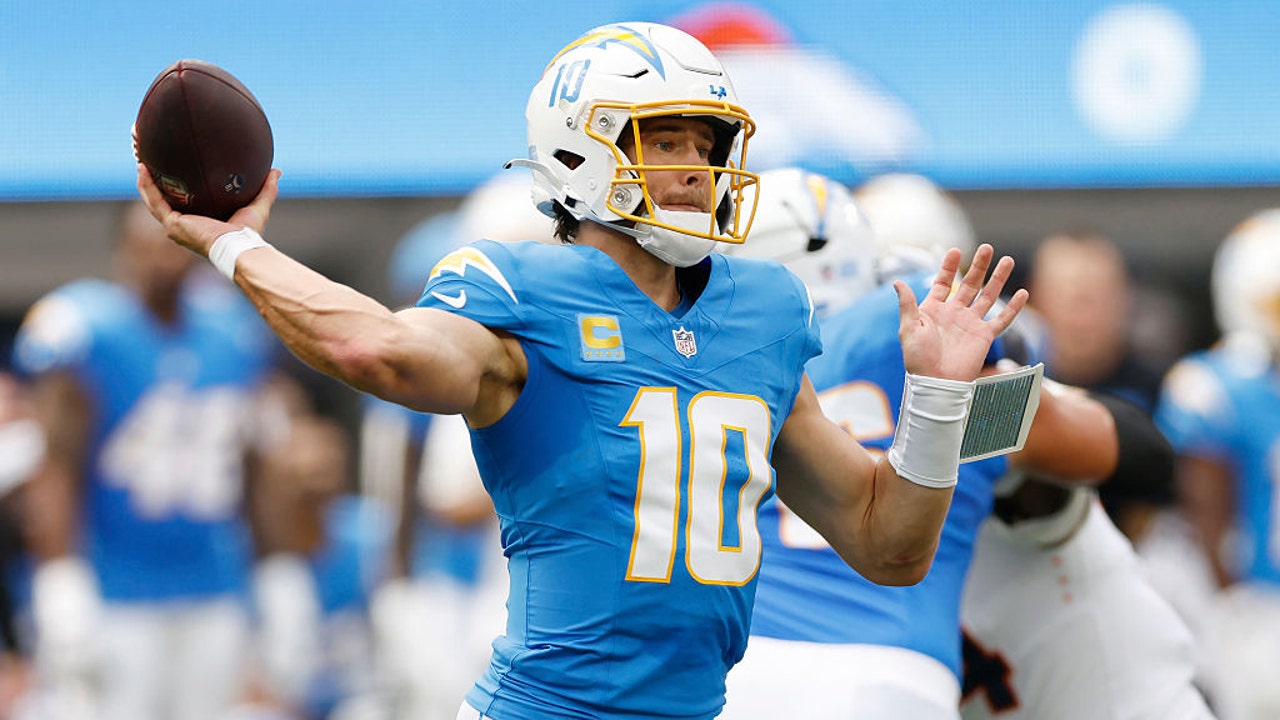 How to watch NFL football: Week 4 | LiveNOW from FOX