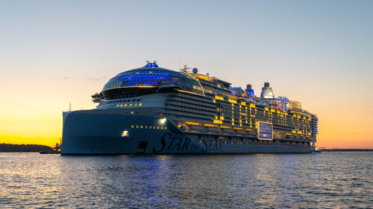 World #39 s largest cruise ship sets sail on its maiden voyage FOX6 Milwaukee