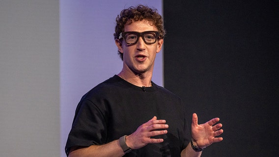 Zuckerberg’s AI glasses live demo fails spectacularly at major tech event