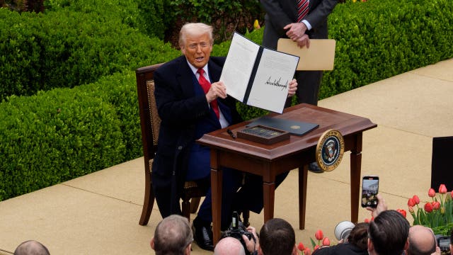 Here's who would get refunds if Trump's tariffs get thrown out