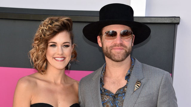 Country singer Drake White and wife Alex mourn the loss of newborn daughter Della