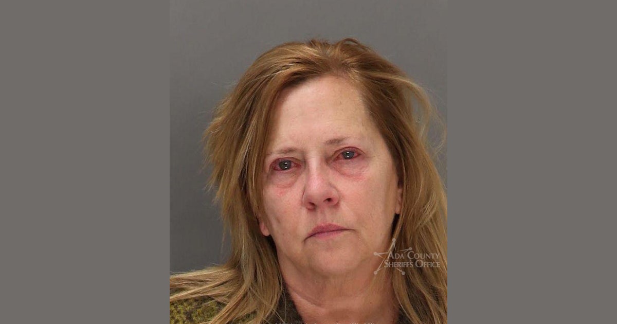 Passenger allegedly assaults Alaska Airlines crew members, forces ...