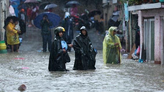 Mount Everest trekkers rescued after blizzard slams Tibet days after deadly flooding in Nepal