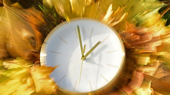 Change your clocks as Daylight saving time ends
