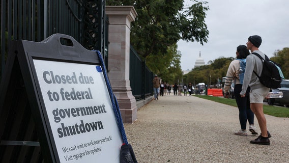 Government shutdown could be the longest ever, House Speaker warns