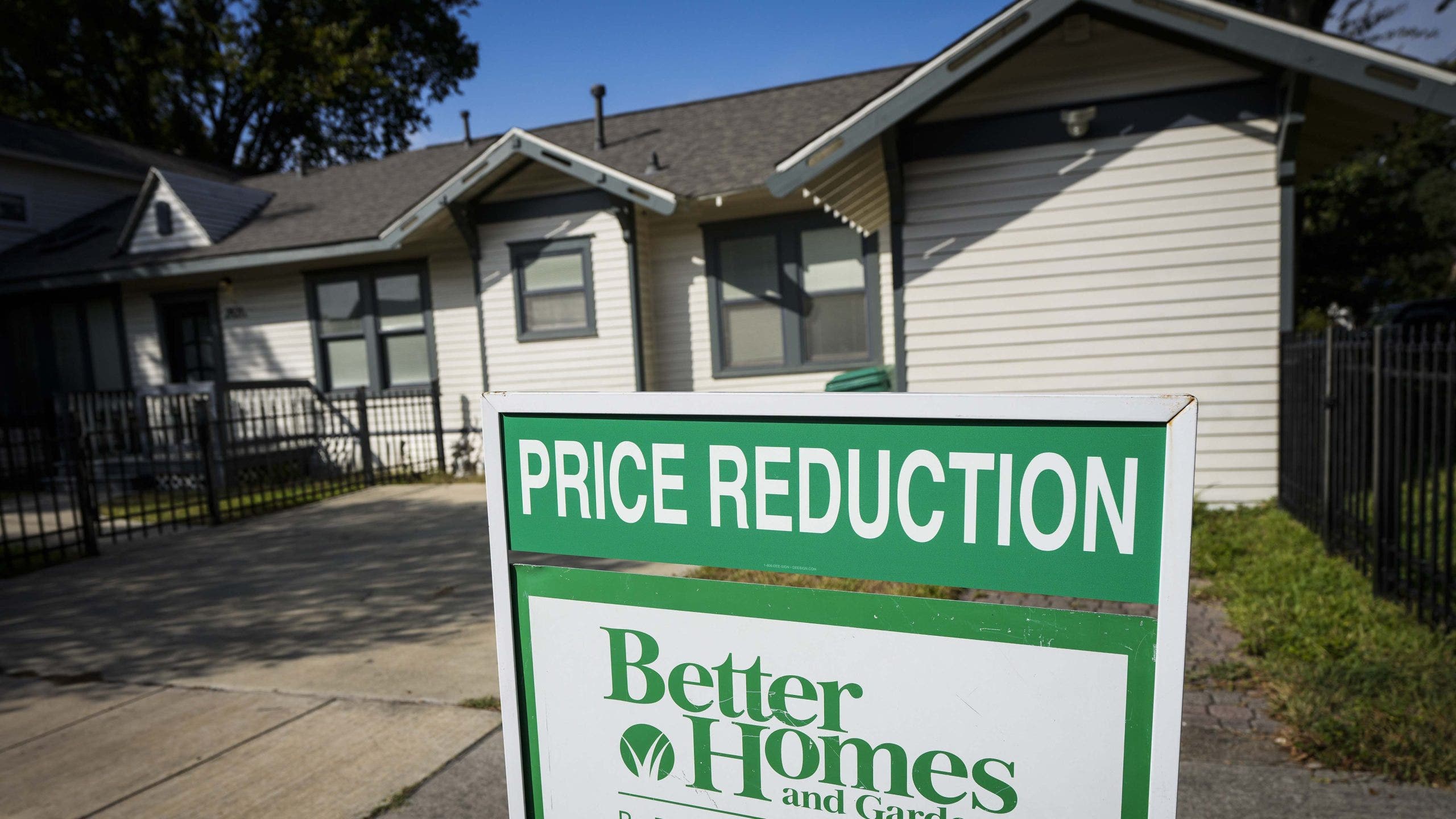 10 cities where homes still cost less than $300K