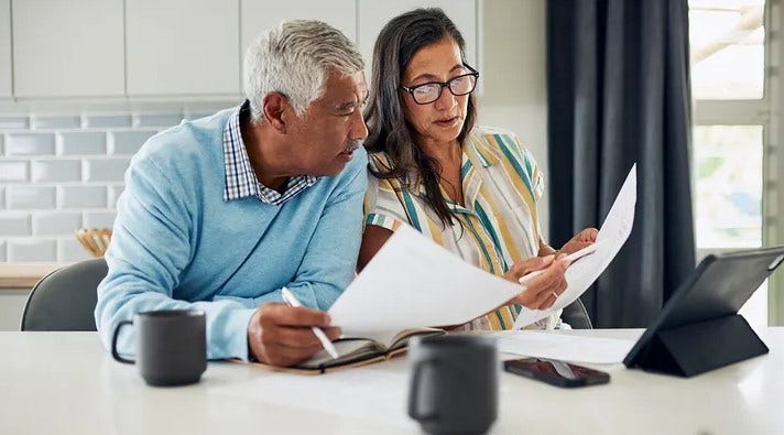 Middle-income Americans pessimistic about their financial future amid persistent inflation, analysis shows