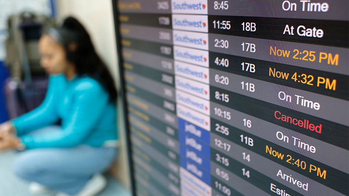 Travel disruptions expected to continue after end of government shutdown