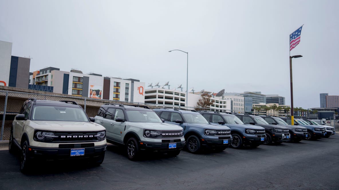 Ford recalling nearly 230,000 Broncos due to panel display failure