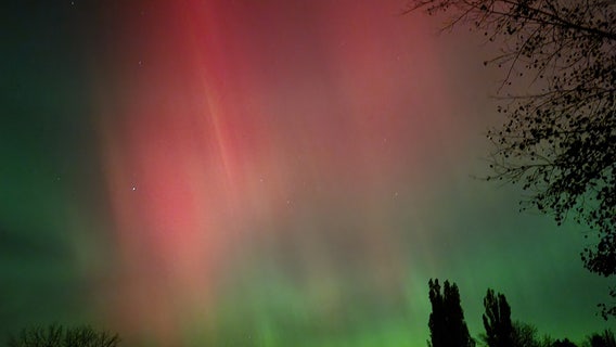 Look up tonight, Northern Lights may once again dazzle the night sky: Here's where
