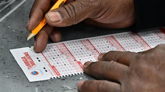 Mega Millions jackpot soars to $900 million