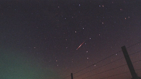 Look up tonight—the Leonid meteor shower will peak again under clear skies